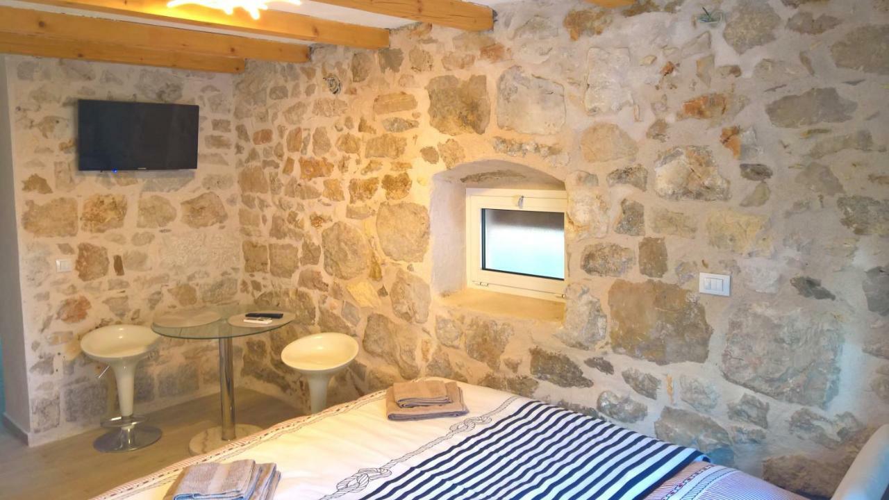 Nanna'S Little Paradise Đảo Hvar Ngoại thất bức ảnh